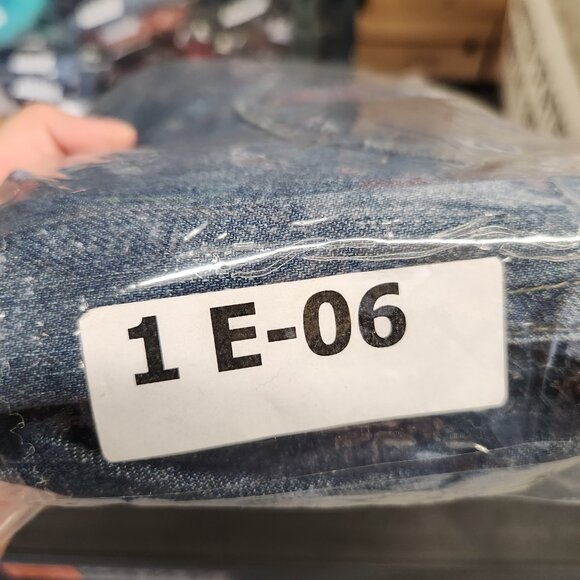 AG Adriano Goldschmied Jeans Women 25 Ex Boyfriend Slouchy Slim Distressed Denim - Picture 13 of 13